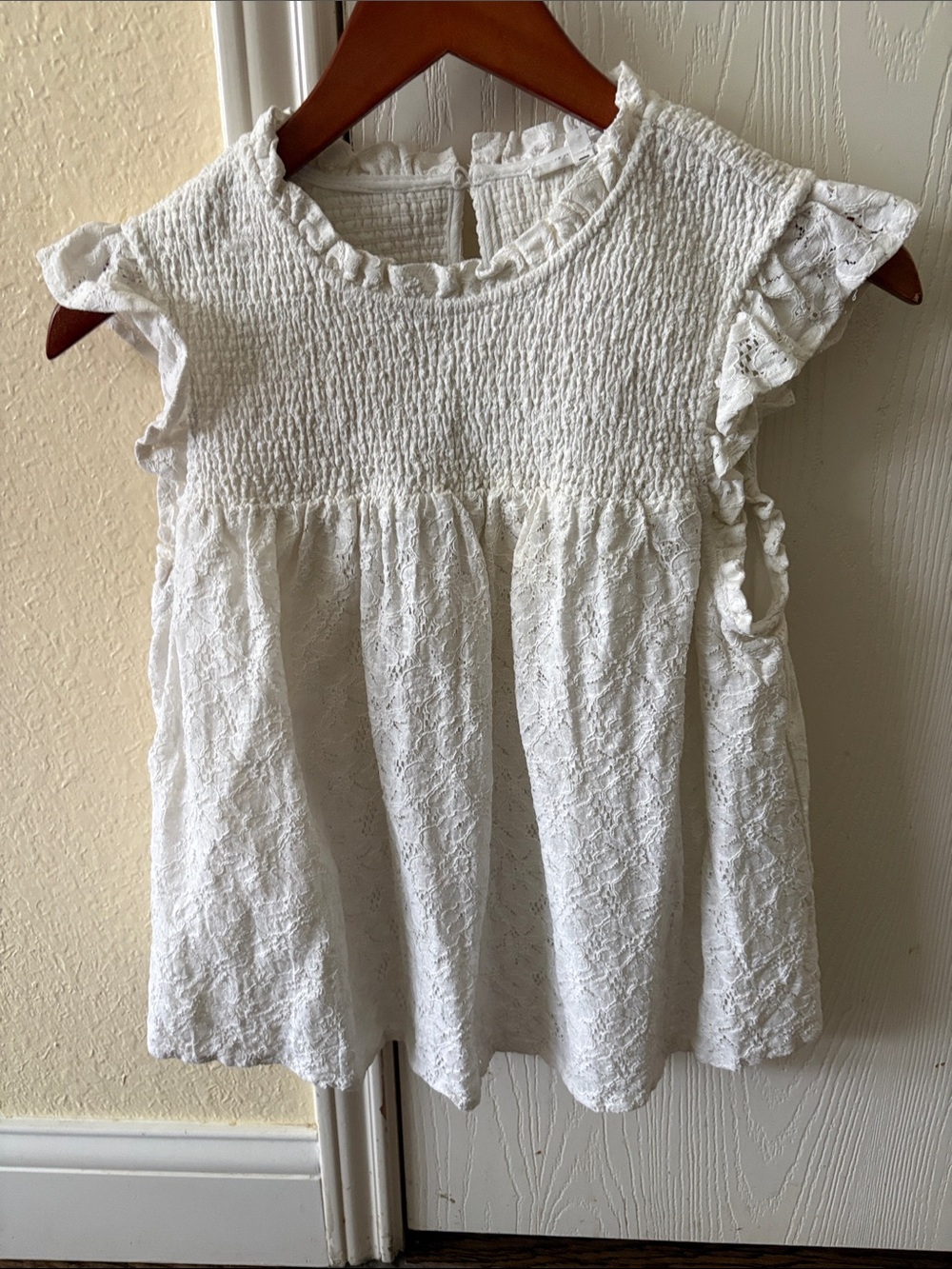 Vici x Destiny white top sz small